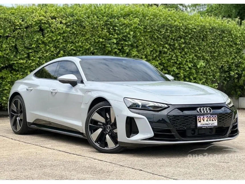 2022 Audi e-tron GT Quattro Performance (AC charger 22kw) Sedan