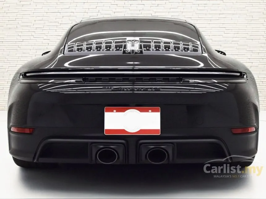 2025 Porsche 911 Carrera 4 GTS Coupe
