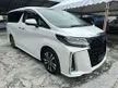 Recon 2019 Toyota Alphard 2.5 G S C Package MPV SC SUNROOF PIONNER PLAYER 3LED