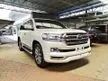 Recon 2020 Toyota Land Cruiser 4.6 ZX Sunroof Rear Entertainment Surround Camera Xenon Light LED Daytime Running Light Side Step elec Leather Seat Keyless