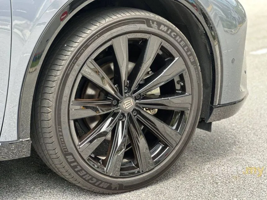 2024 Toyota Crown Sport Z PHEV SUV