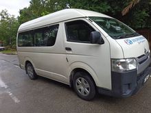 2016 Toyota Hiace 2.5 Window Van