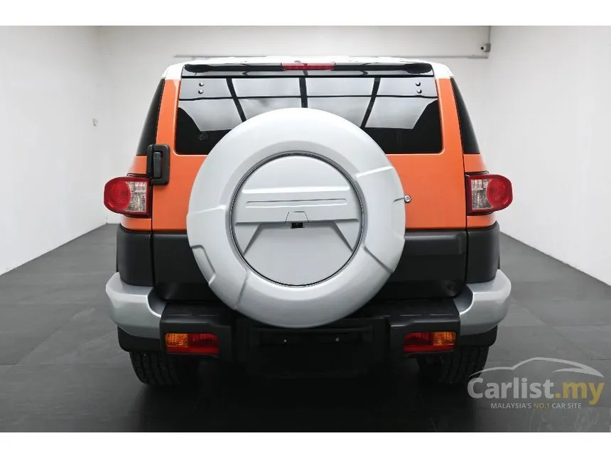 2013 Toyota FJ Cruiser SUV