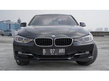 2015 BMW 320i 2.0 Sport Sedan