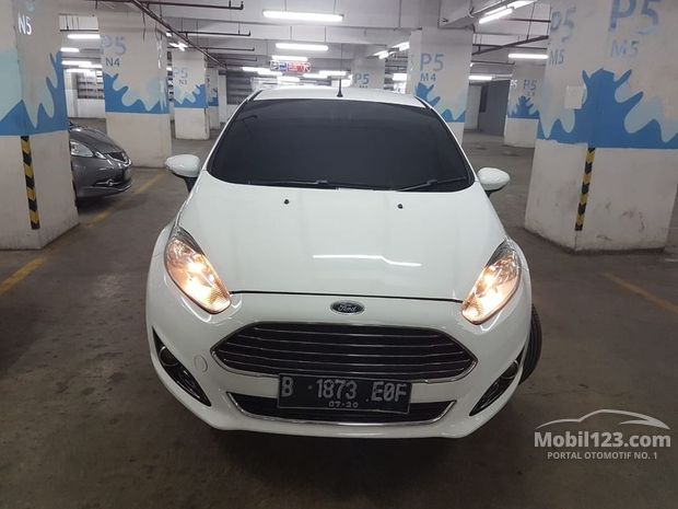 Ford Fiesta Mobil Tahun 2015-2015 bekas dijual di Dki 