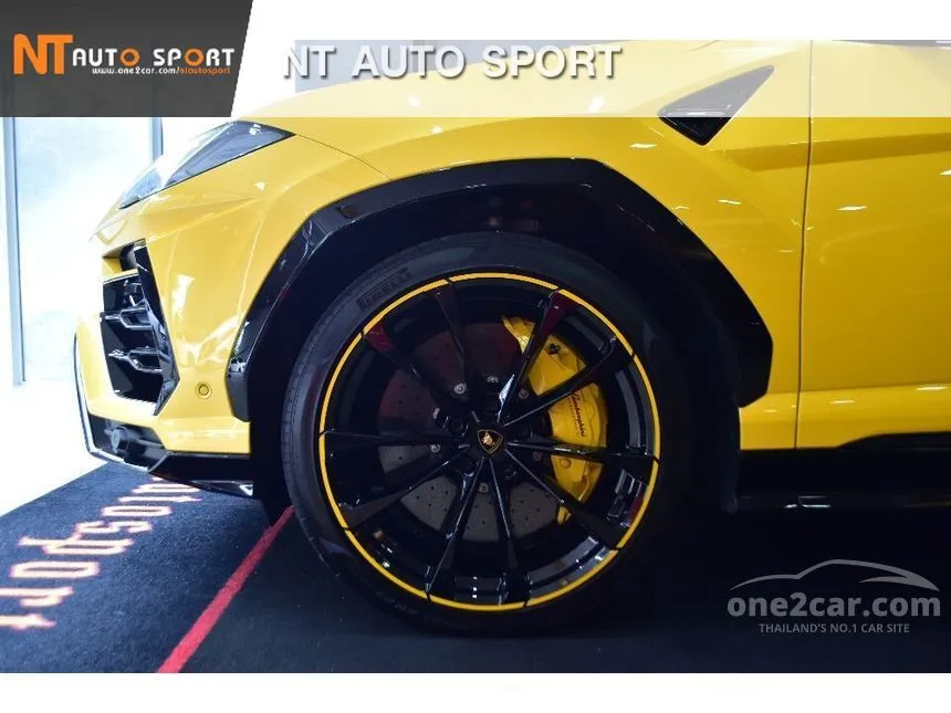 2022 Lamborghini Urus Performante SUV
