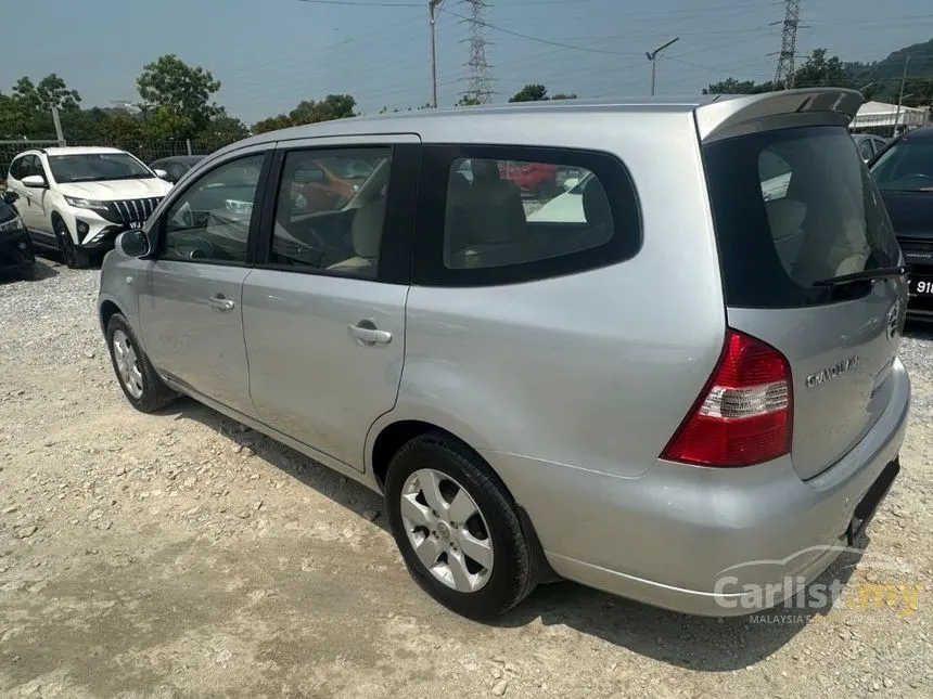 2011 Nissan Grand Livina ST-L Comfort Impul MPV