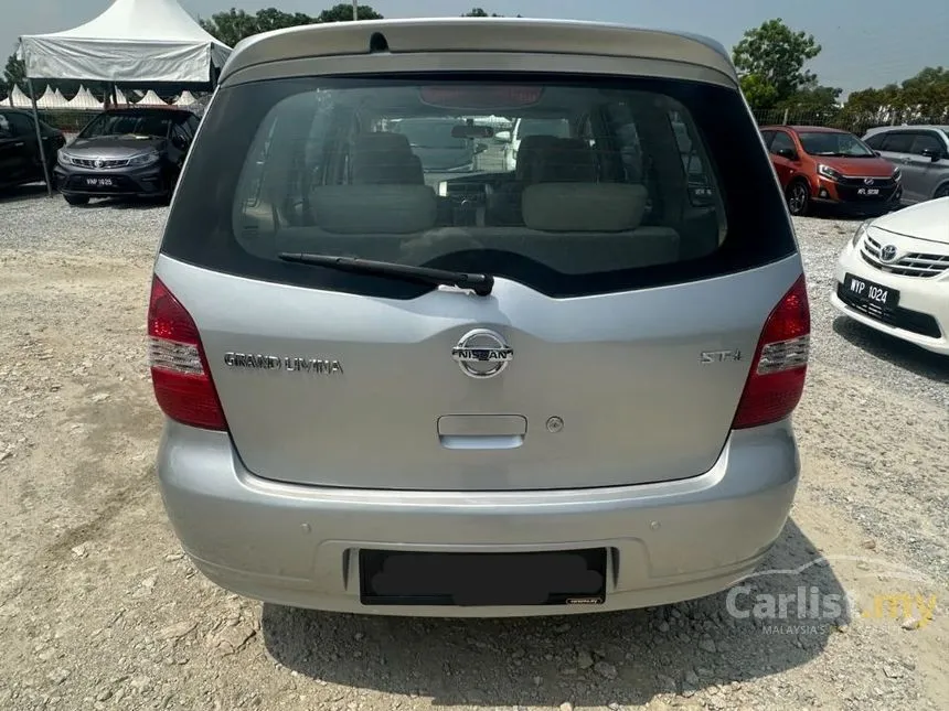 2011 Nissan Grand Livina ST-L Comfort Impul MPV