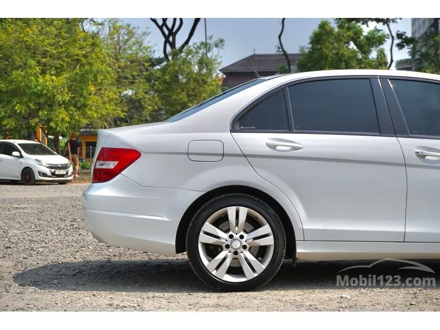 2013 Mercedes-Benz C200 Avantgarde CGI Sedan