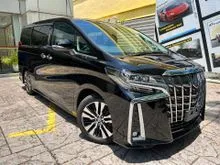 2021 TOYOTA ALPHARD 2.5 SC ( 24K MILEAGE ) PANOROMIC ROOF WITH BLIND SPOT MONITOR AND DIGITAL INNER MIRROR