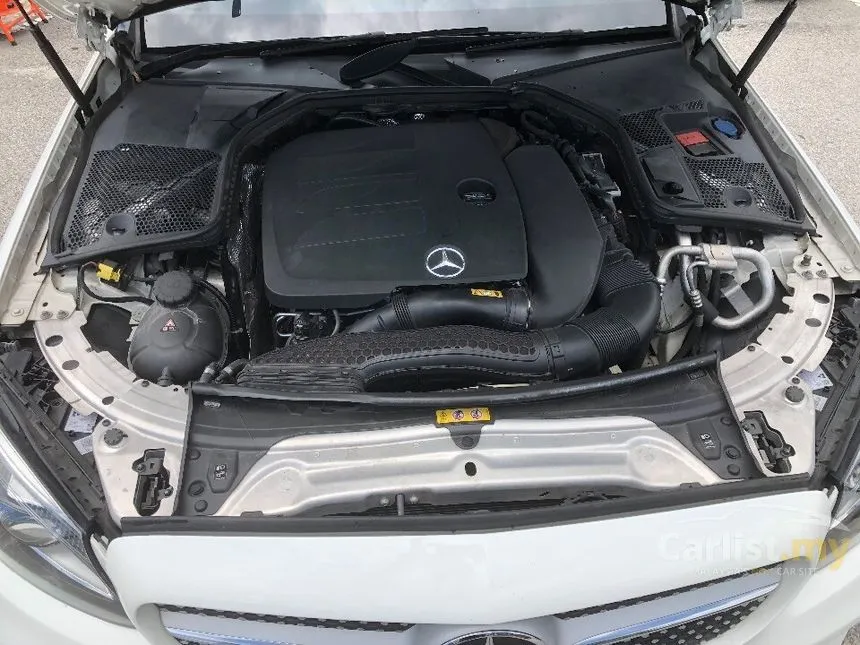 2019 Mercedes-Benz C300 AMG Line Sedan
