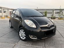 Toyota Yaris E at matic mt hitam 2010 bukan 2011 jazz dan mazda