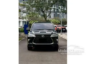 2019 Lexus LX 570 5.7 Sport SUV