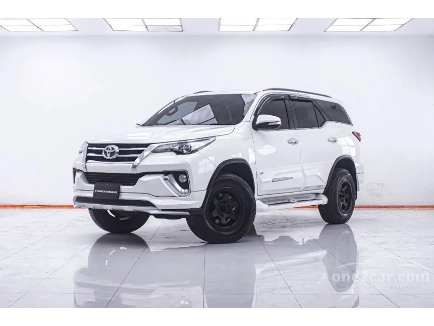 2016 Toyota FORTUNER V SUV