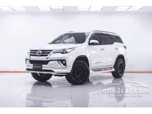 2016 Toyota FORTUNER 2.4 V SUV