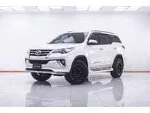 2016 Toyota FORTUNER 2.4 (ปี 15-25) V SUV