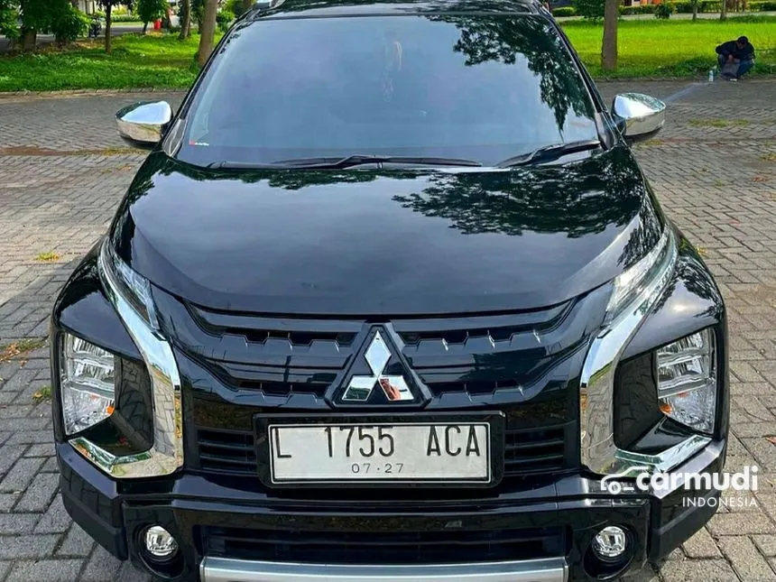 Jual Mobil Mitsubishi Xpander 2022 CROSS 1.5 di Jawa Timur Manual Wagon Hitam Rp 255.000.000