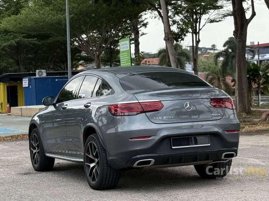 2022 Mercedes-Benz GLC300e 4MATIC Coupe