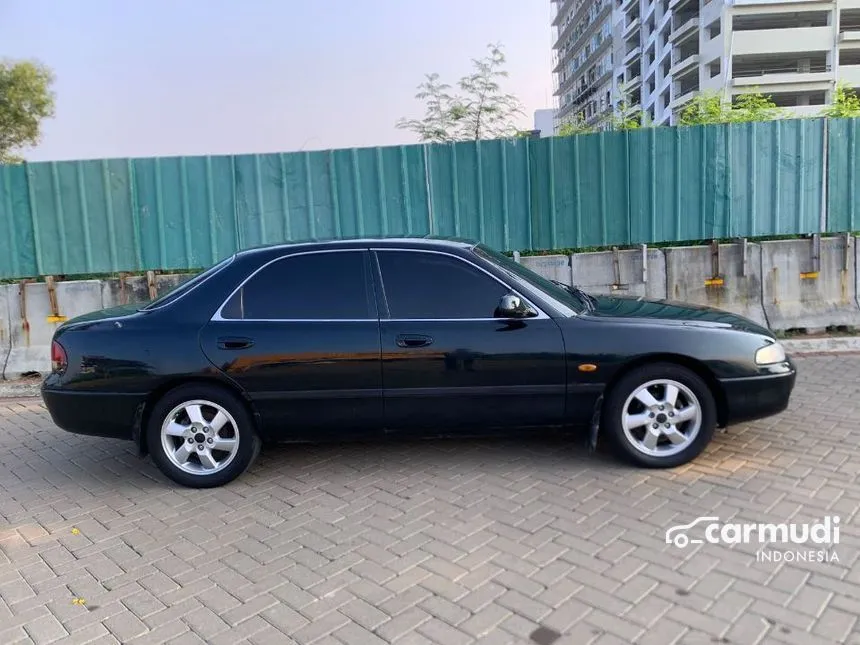 1995 Mazda Cronos 2.5 V6 Sedan