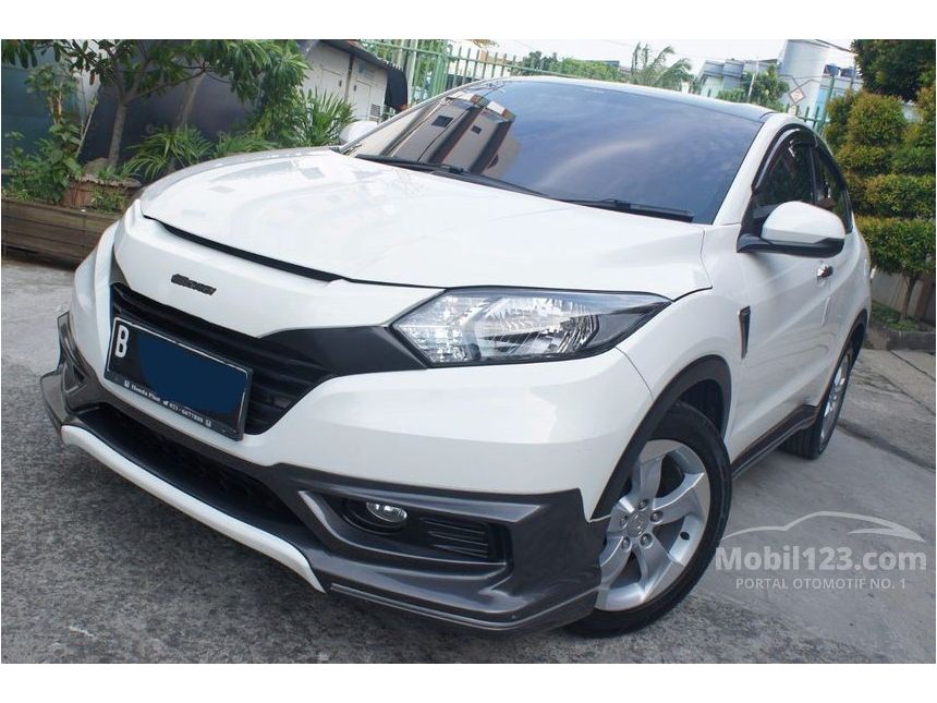 Jual Mobil  Honda  HR V 2019 E Limited  Edition  1 5 di DKI 