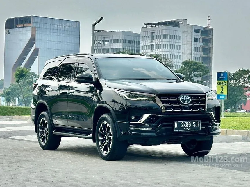 2022 Toyota Fortuner VRZ GR SPORT 4X2 SUV