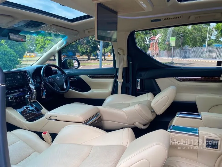 2022 Toyota Alphard G MPV
