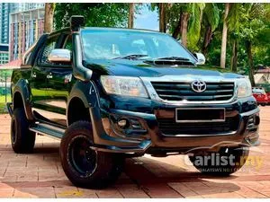 2014 Toyota Hilux 2.5 G VNT Dual Cab (Metallic) Pickup