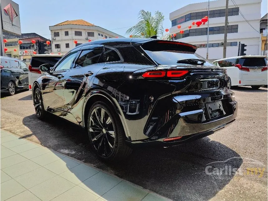2024 Toyota Crown Sport Z PHEV SUV