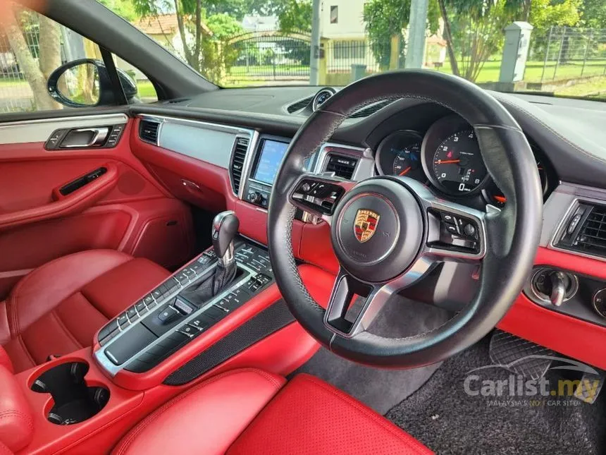 2014 Porsche Macan SUV