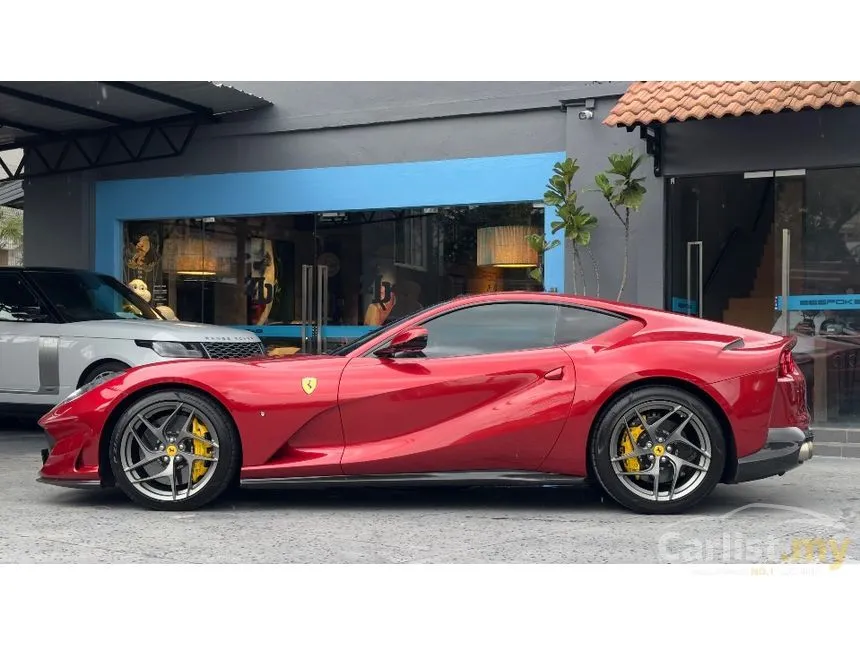 2018 Ferrari 812 Superfast Coupe