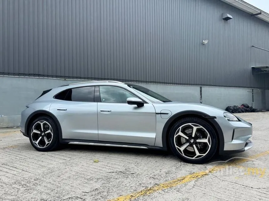 2025 Porsche Taycan 4 Cross Turismo Wagon
