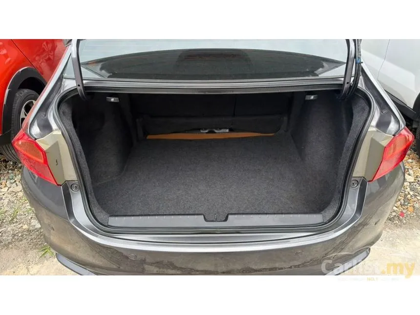 2014 Honda City V Sedan
