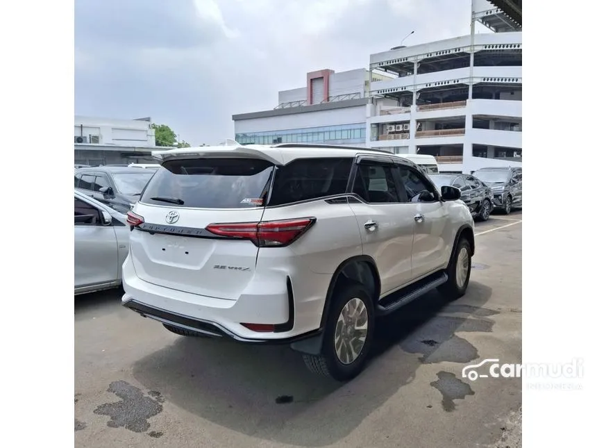 2024 Toyota Fortuner VRZ 4X2 SUV
