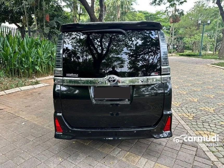 2018 Toyota Voxy Wagon