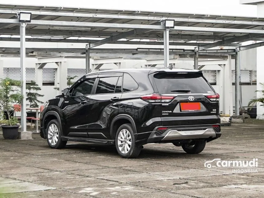 2024 Toyota Kijang Innova Zenix V HV Modellista (Non Premium Color) MPV