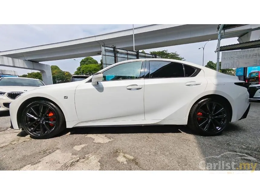 2024 Lexus IS 300 F Sport Sedan