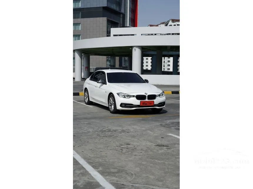 Jual Mobil BMW 320i 2016 Sport 2.0 di DKI Jakarta Automatic Sedan Putih Rp 366.000.000