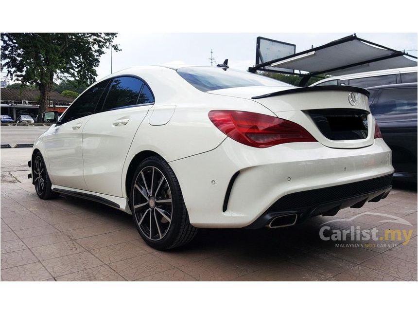 Mercedes-Benz CLA200 2015 1.6 in Penang Automatic Coupe 