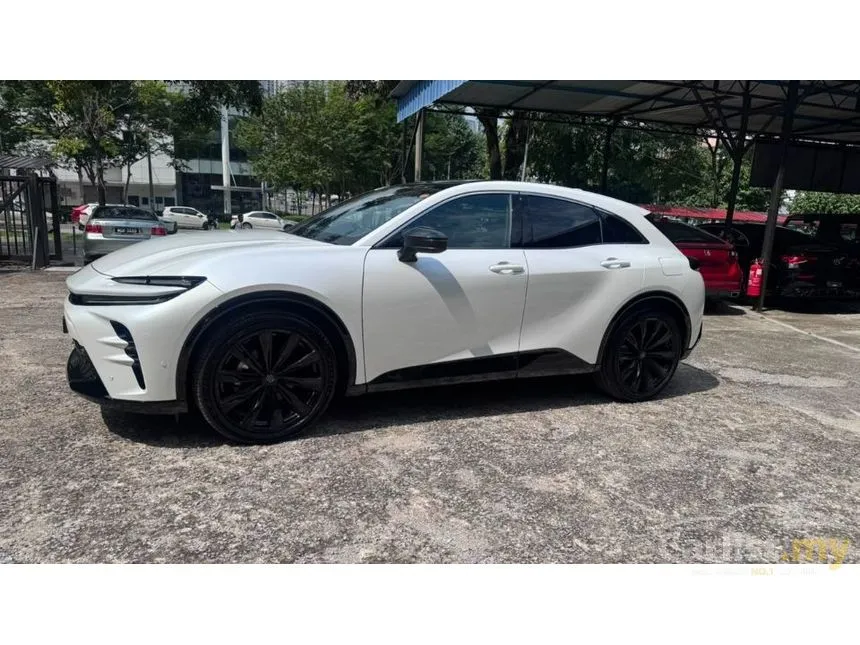 2024 Toyota Crown Sport Z PHEV SUV
