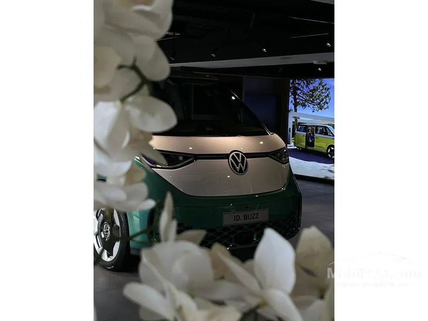 2025 Volkswagen ID. Buzz LWB Van