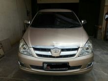 Toyota kijang innova G 2.0 model V at th.2004