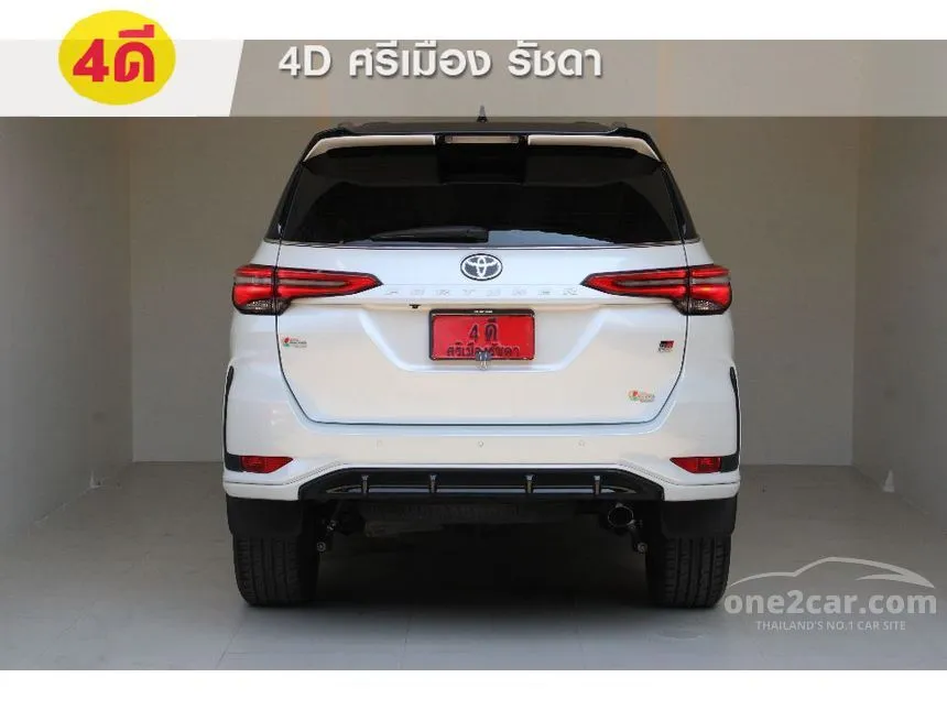 2024 Toyota FORTUNER GR Sport (Black Top) SUV