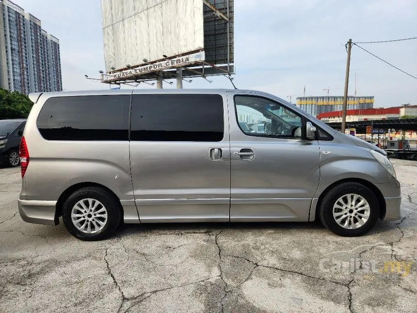2013 Hyundai Grand Starex Royale GLS MPV