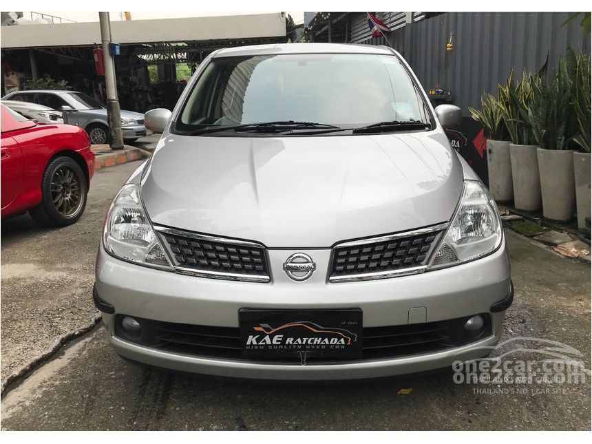 Nissan Tiida 2009 S 1.6 in กรุงเทพและปริมณฑล Automatic Hatchback สีเงิน