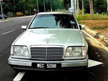 1995 Mercedes-Benz 280E 2.8 Sedan