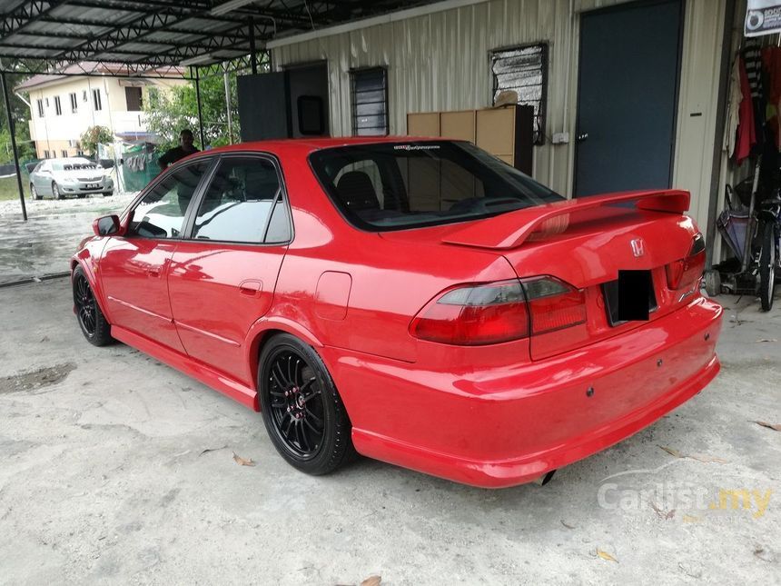 Honda Accord 2000 in Selangor Manual Red for RM 19,900 