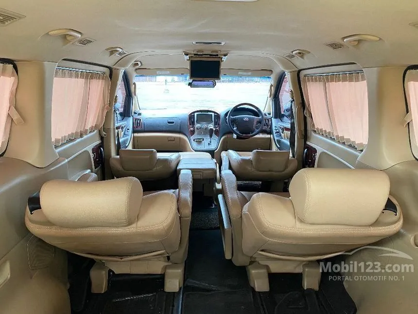 2015 Hyundai H-1 Royale Next Generation MPV