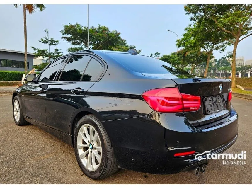 2017 BMW 320i Sport Sedan