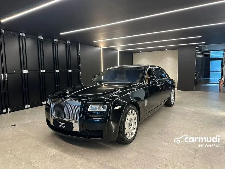 2012 Rolls-Royce Ghost V12 Sedan