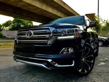 TOYOTA LANDCRUISER 4.6 MODELLISTA,60th ANNIVERSARY 1 YR WTY 2013,COOL BOX,2 DVD PLAYERS,CRYSTAL BLACK IN COLOUR,CRYSTAL LIGHTS,ONE DATO OWNER